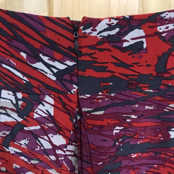 BCBG Maxazria skirt printed silk skirt pockets - Picture 5 of 6